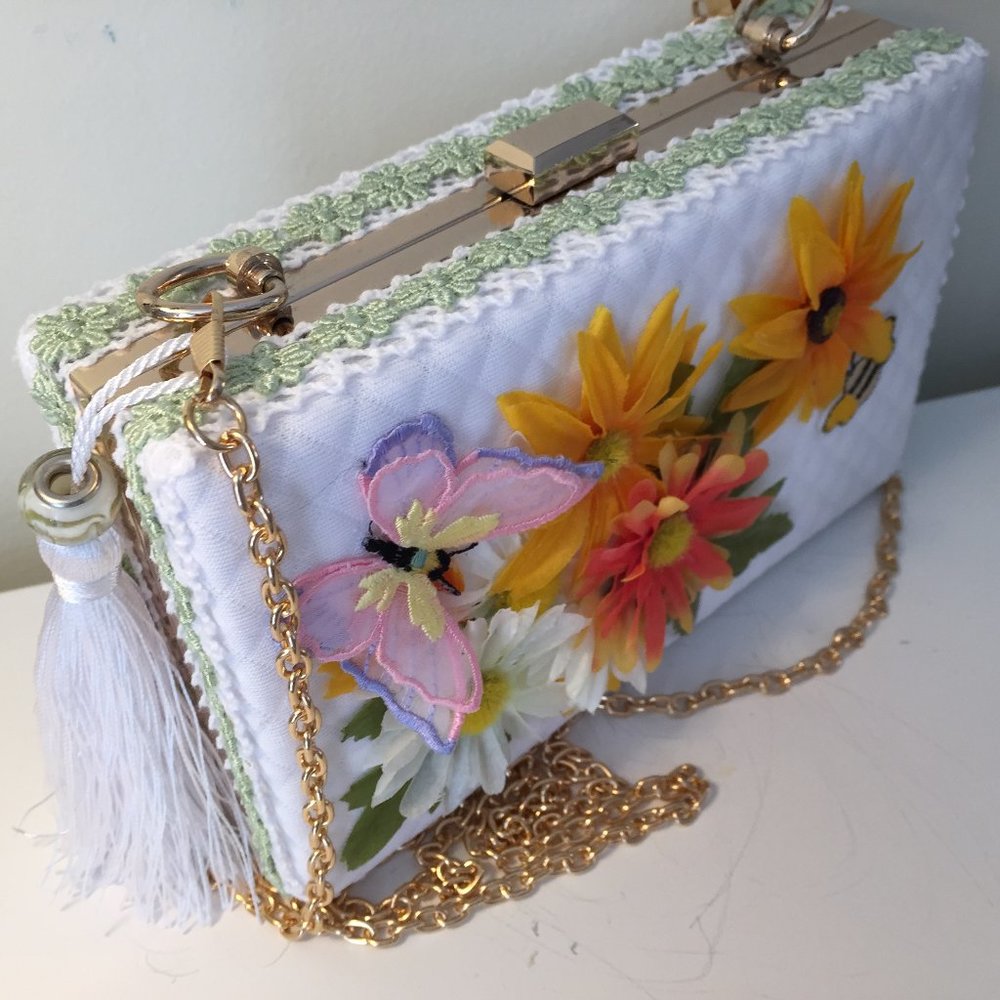 Handbag - Picture 4 of 5
